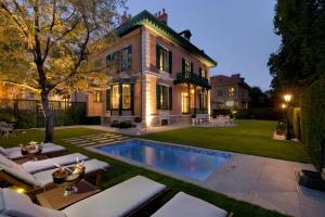 4 chambres au Chalet Clermont-Tonnerre + piscine