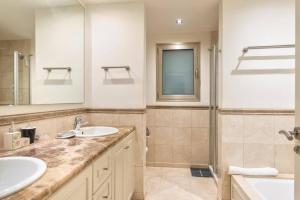 Bahia de Los Menceyes - Beneharo