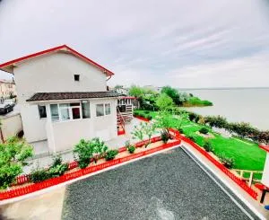 Lake View House - Oituz