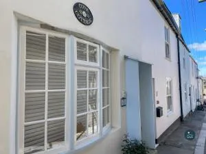 Cove Cottage - Brewers Quay Harbour - Rodwell