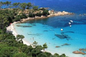 Maisons de vacances Mini villa - T2 climatise, proche des plages : photos des chambres