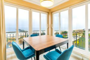 Two-Bedroom Apartment with Sea View room in SEETELHOTEL Ostseeresidenz Bansin