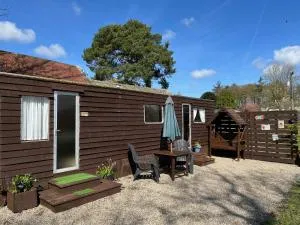 Donegal Cabin with Hot tub Option - Carrigans