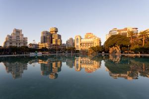 Home2Book Design & Luminous Apt Santa Cruz Center