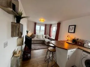 Two bedroom apartment in Barry-close to beach - Llancarfan