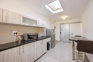 One bedroom apartment.