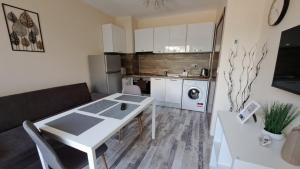 HARITON 2- Luxury Apartments