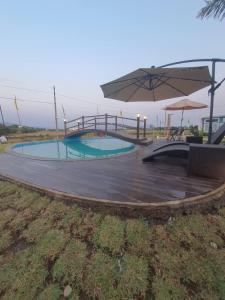 DELUXE ROOM BY THE POOL