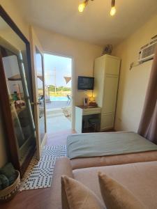 DELUXE ROOM BY THE POOL