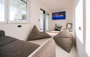 Cozy Home In Biograd Na Moru With Sauna