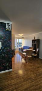 Apto BENTO! LAREIRA e CHURRASQUEIRA!