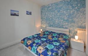 3 Bedroom Cozy Apartment In Imperia