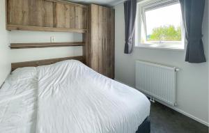 Nice Home In Lauwersoog With Kitchen