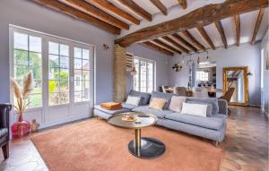 4 Bedroom Nice Home In Amblainville