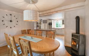 Nice Home In Ed With Kitchen