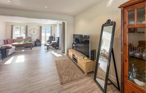 Beautiful Home In Stokmarknes