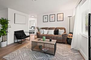 Brand New 2Bed in Bonitas Heart with Superb Patio and Garden