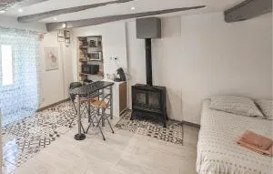 1 Bedroom Nice Home In Thenay - Le Pêchereau