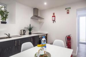 WelcomeBuddy - ANCO 56 - Cozy Retreat with Terrace