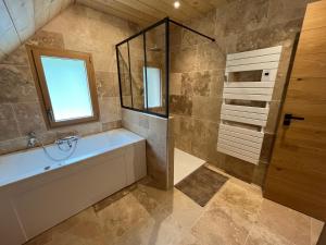 Chalets Le chalet de Catarrabes : photos des chambres
