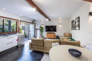 The Surf Pad - Oceanstays