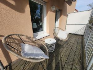 Mit Blick in den Emsseepark