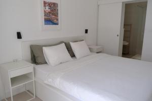 FeelAtHome Hvar Apartments
