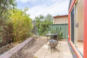 Peaceful 1BR Courtyard Unit in quiet Dickson - Hosted by CanStay