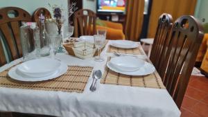 Calmly, spacious apartment next to USA embassy