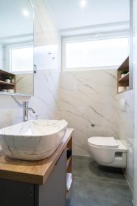 Seafront Sunset Studio&Rooms