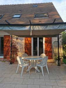 B&B / Chambres d'hotes Un ensemble de 2 chambres a la campagne : photos des chambres