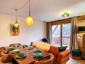 Spacieux Appartement 4 Chambres avec Wi-Fi et Garage aux Gets - FR-1-671-252