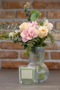 Mogilska Studio with Parking near Tauron Arena Krakow by Noclegi Renters