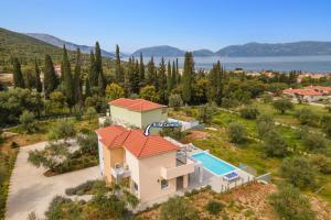 Villa Corelli by Villa Plus