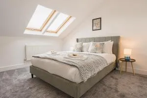 Beautifully done 5 bed barn conversion in Heswall - Sleeps up to 10 - 威勒尔
