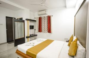 HOTEL ANAND