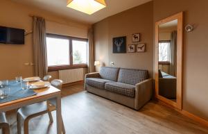 One-Bedroom Apartment room in La Villa Feleit