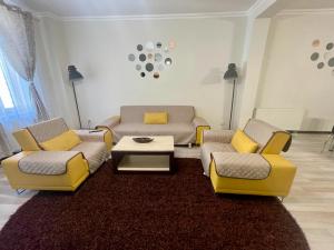 Enjoy Apartments - Spacious Retreat in our Villa