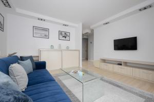 Stylowy Apartament Nad Brzegiem Wisły Warszawa by Renters