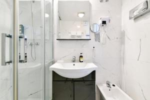 Hotels Logis Hotel & Restaurant Bergeret Sport : photos des chambres