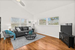 The Old Mission Collection - Downtown Bungalow