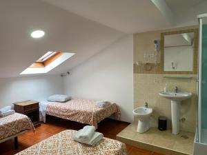 Triple Room with Shower room in Pouso Dos Anjos