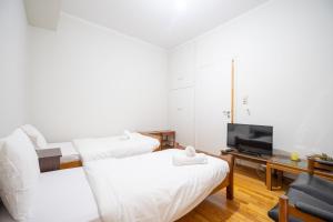 Katehaki metro station 2 persons apartment by MPS