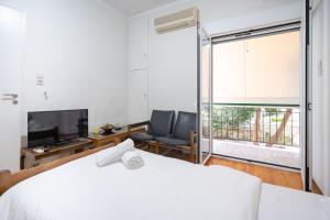 Katehaki metro station 2 persons apartment by MPS