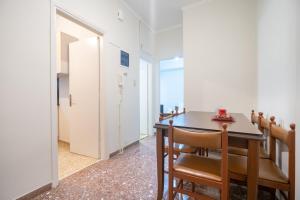 Katehaki metro station 2 persons apartment by MPS