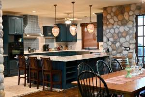 Upscale River Rock Lake House, Pet Friendly