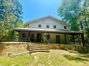 Upscale River Rock Lake House, Pet Friendly