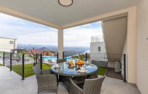 Nice Home In Bregi With House Sea View 