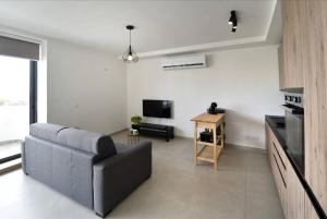 Townsend flat 5 with views Mellieha! by Homely
