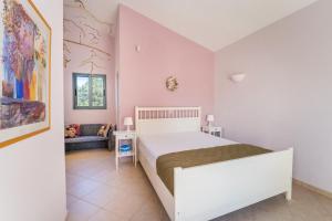 Spacious Villa by the sea